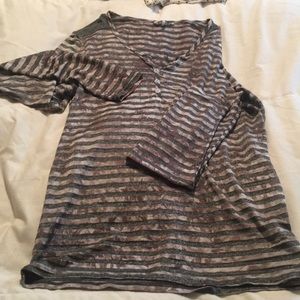 Large BKE gray/brown long sleeve top